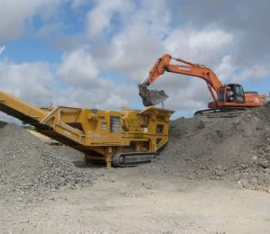 Equipamento Móvel de Trituração e Crivagem